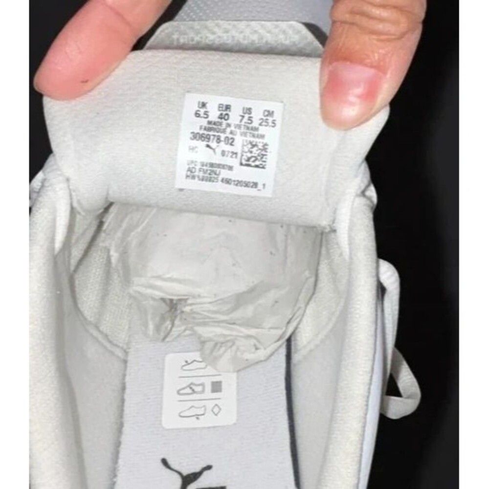 PUMA - Picture 5 of 6